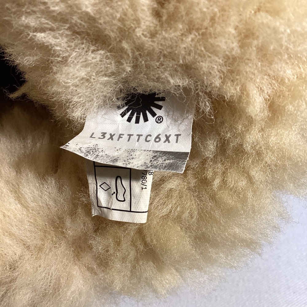 UGG Classic II Short Boot Kids Size 4 Chestnut Suede Winter Cozy Shearling Warm - Picture 8 of 8